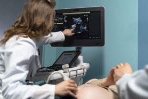 NOS MÉDECINS DE TOUTES SPÉCIALISTES SONT CHOISIS PARMIS LES PLUS COMPÉTENTS INTERNATIONAL MEDICAL SERVICE AGENCY